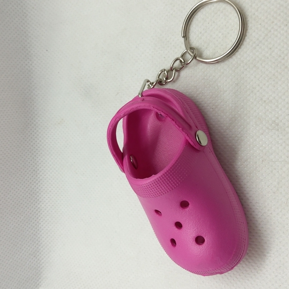Mini Croc Keychain Dark Pink. Unisex - Picture 1 of 6